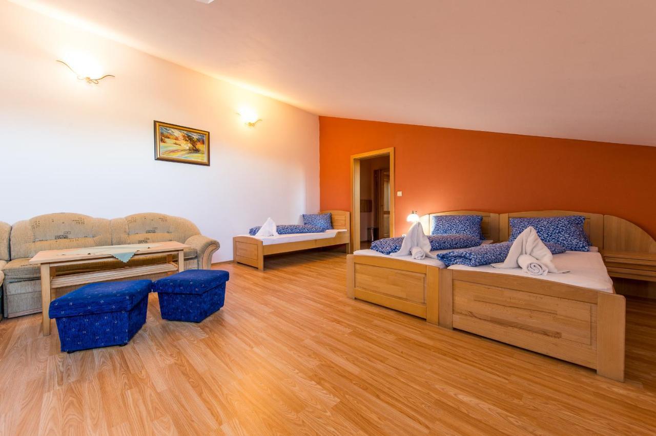 Hotel Euforia Nová Lesná Buitenkant foto